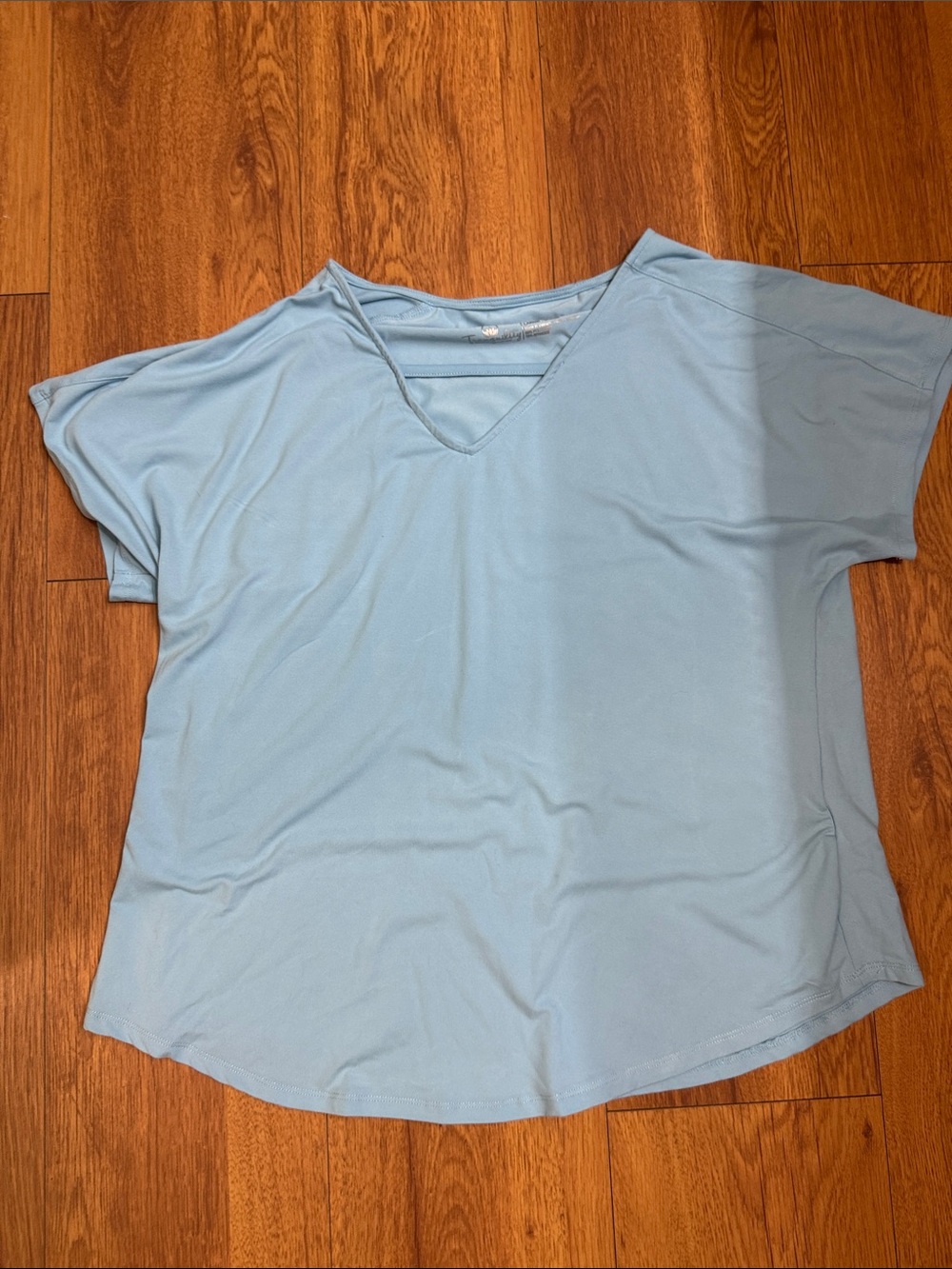 Tranquility by Colorado Clothing Sky Blue V-Neck Short Sleeve Tee